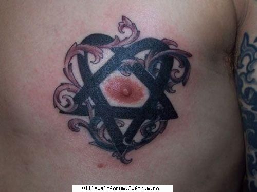 cum vi se par tatuajele lui?